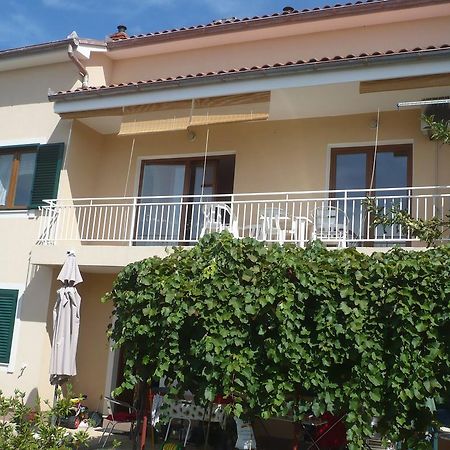 Apartment In Novi Vinodolski 15274 Povile Exteriér fotografie