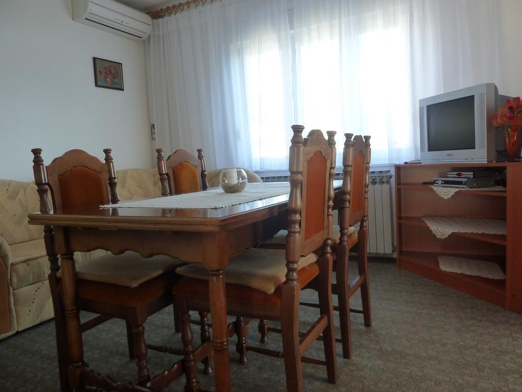 Apartment In Novi Vinodolski 15274 Povile Exteriér fotografie